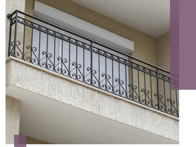 Балконные ограждения из металла и стекла в Заволжье для домов