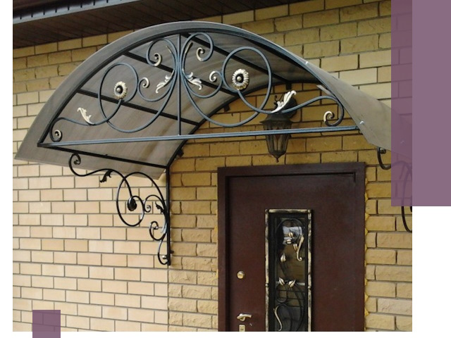 Изготовление козырьков из металла под ключ в Заволжье